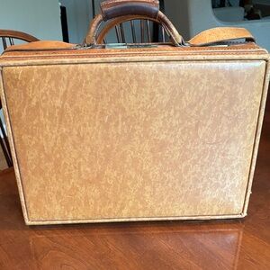 Hartmann Classic Tan Leather Briefcase